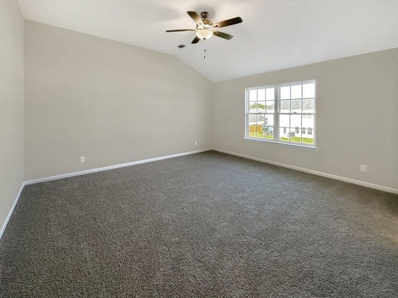 Spacious, unfurnished interior of a new home in Tranquil South, Hinesville (Image 16).