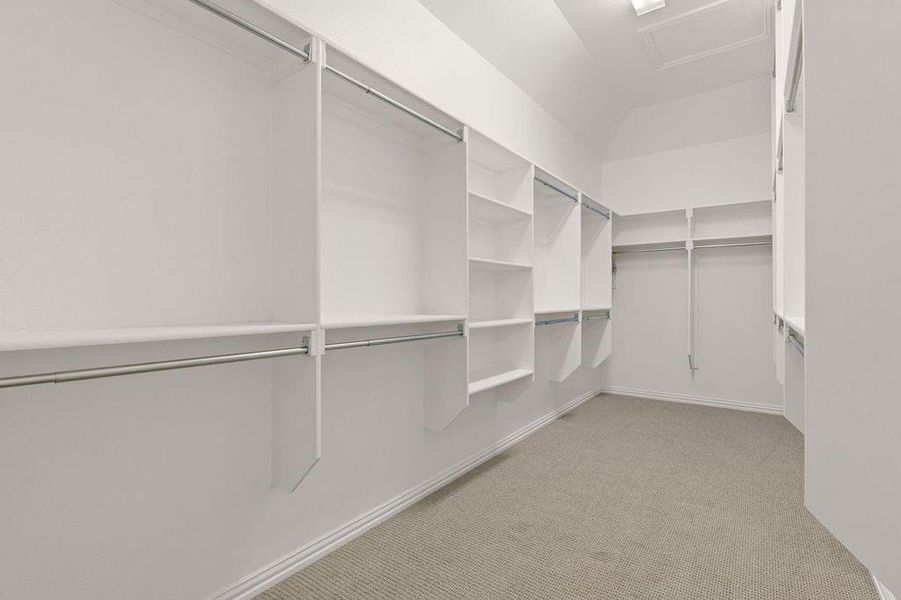 Spacious, unfurnished interior of a new home in , Prosper (Image 22).