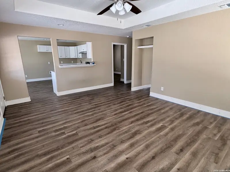 Spacious, unfurnished interior of a new home in , San Antonio (Image 5).