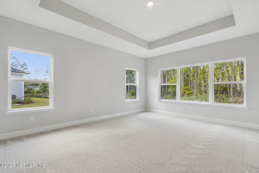Spacious, unfurnished interior of a new home in Katie Cove, Jacksonville (Image 8).