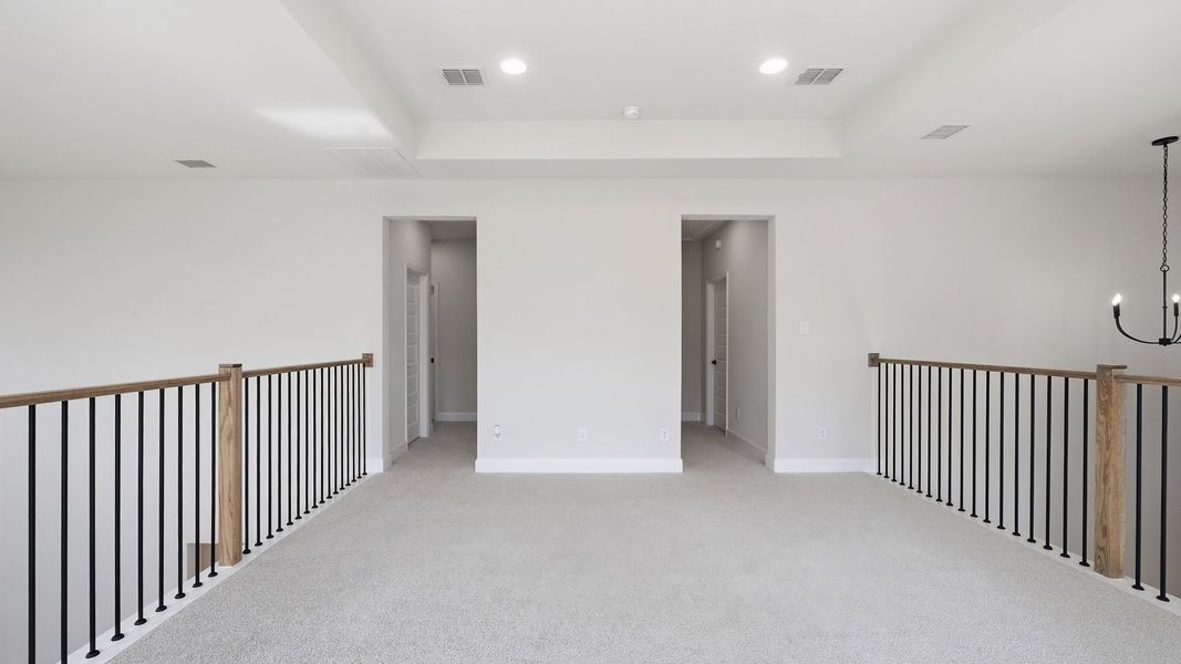 Spacious, unfurnished interior of a new home in Eliana, McKinney (Image 20).