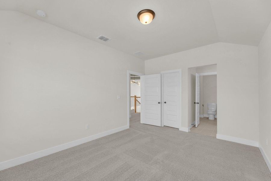 Spacious, unfurnished interior of a new home in Flora, Hutto (Image 52).