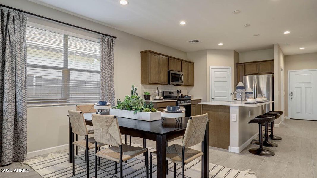 Loon with furniture with burlap cabinets