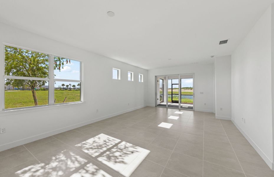 Spacious, unfurnished interior of a new home in TerraWalk at Babcock Ranch, Alva (Image 9). Spacious, unfurnished interior of a new home in TerraWalk at Babcock Ranch, Alva (Image 9).