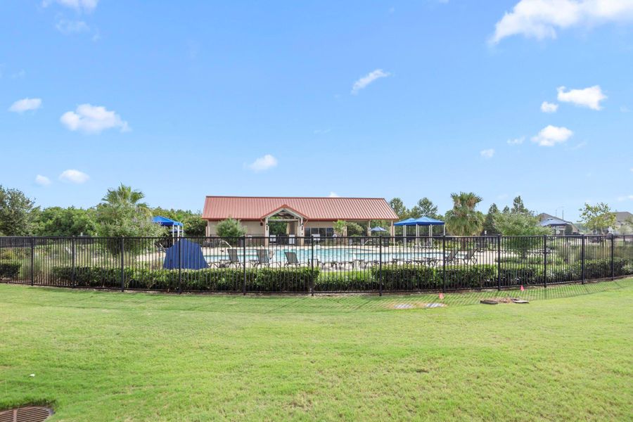 Community amenities in Morgan's Landing 50s, La Porte (Image 30).