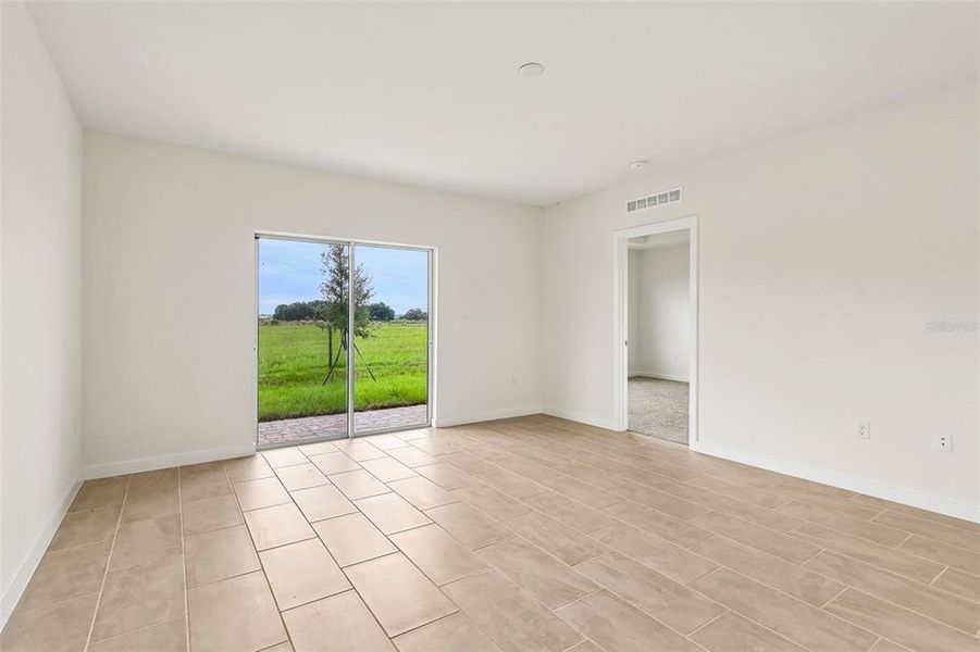 Spacious, unfurnished interior of a new home in Liberty Trace, Haines City (Image 25). Spacious, unfurnished interior of a new home in Liberty Trace, Haines City (Image 25).