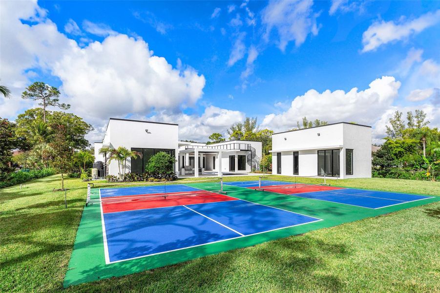 Community amenities in , Parkland (Image 60).