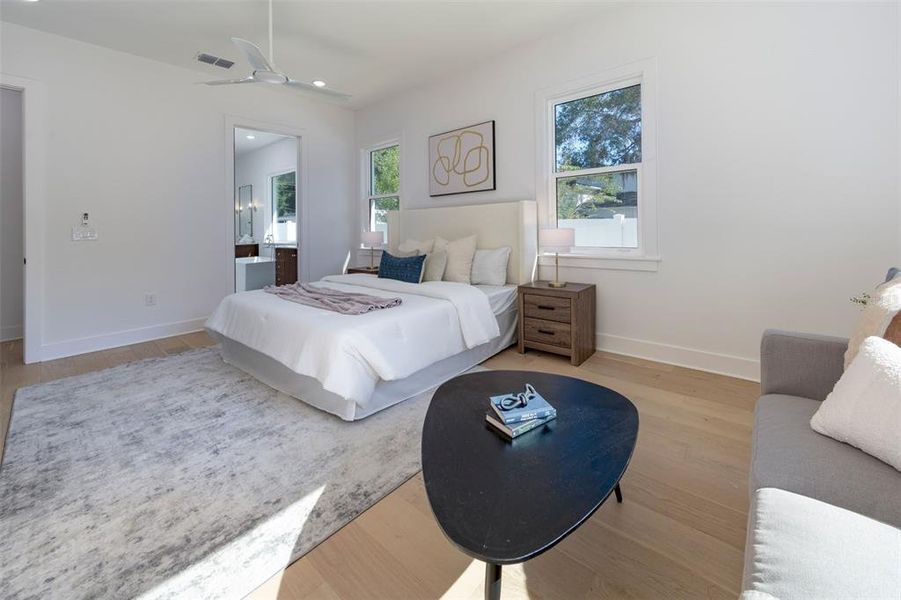 Furnished interior view inside a new home in , Orlando (Image 43).