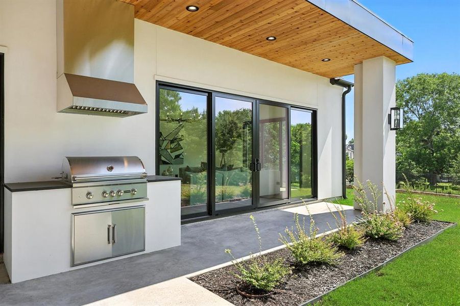 Exterior details and patio area of a home in , Colleyville (Image 21).