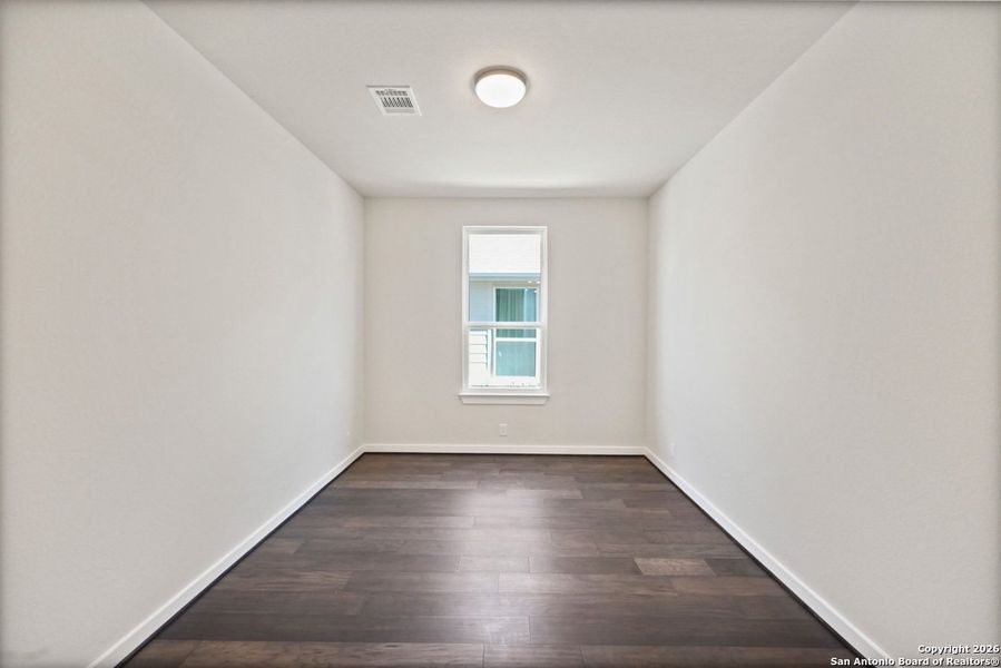 Spacious, unfurnished interior of a new home in The Crossvine, Schertz (Image 15).