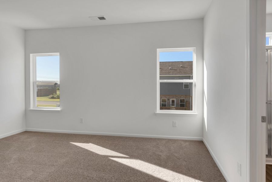 Spacious, unfurnished interior of a new home in Sweetbriar Place, Lebanon (Image 26). Spacious, unfurnished interior of a new home in Sweetbriar Place, Lebanon (Image 26).