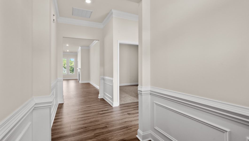 Spacious, unfurnished interior of a new home in Sunset Summits, Spartanburg (Image 13). Spacious, unfurnished interior of a new home in Sunset Summits, Spartanburg (Image 13).