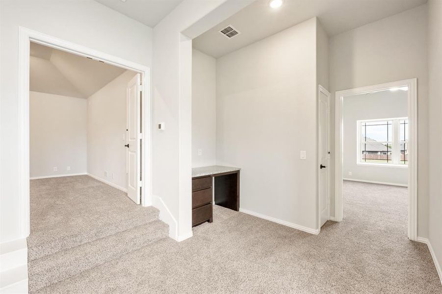 Spacious, unfurnished interior of a new home in Somerset, Mansfield (Image 33). Spacious, unfurnished interior of a new home in Somerset, Mansfield (Image 33).