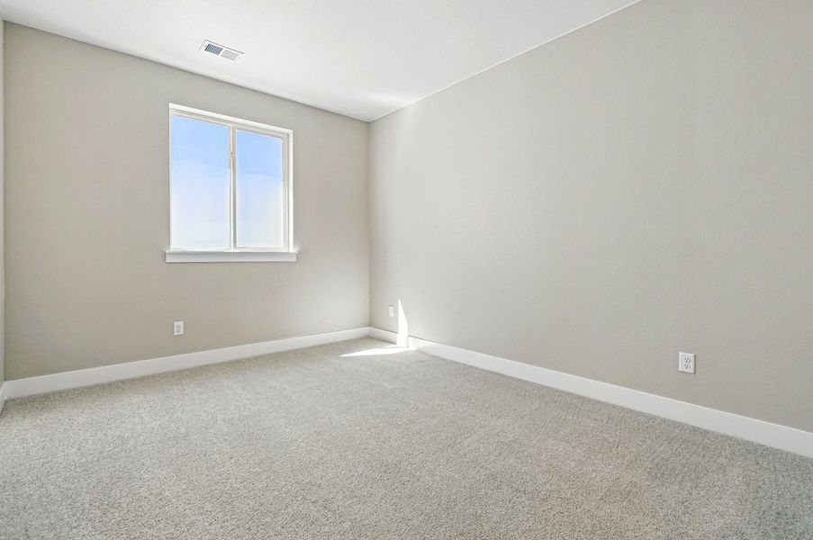 Spacious, unfurnished interior of a new home in Trailstone, Arvada (Image 36).