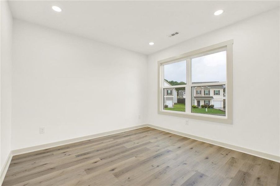 Spacious, unfurnished interior of a new home in , Calhoun (Image 14).