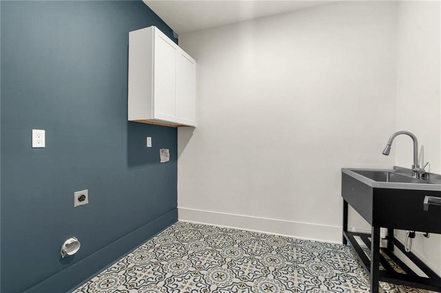 Image 77 of a home in .