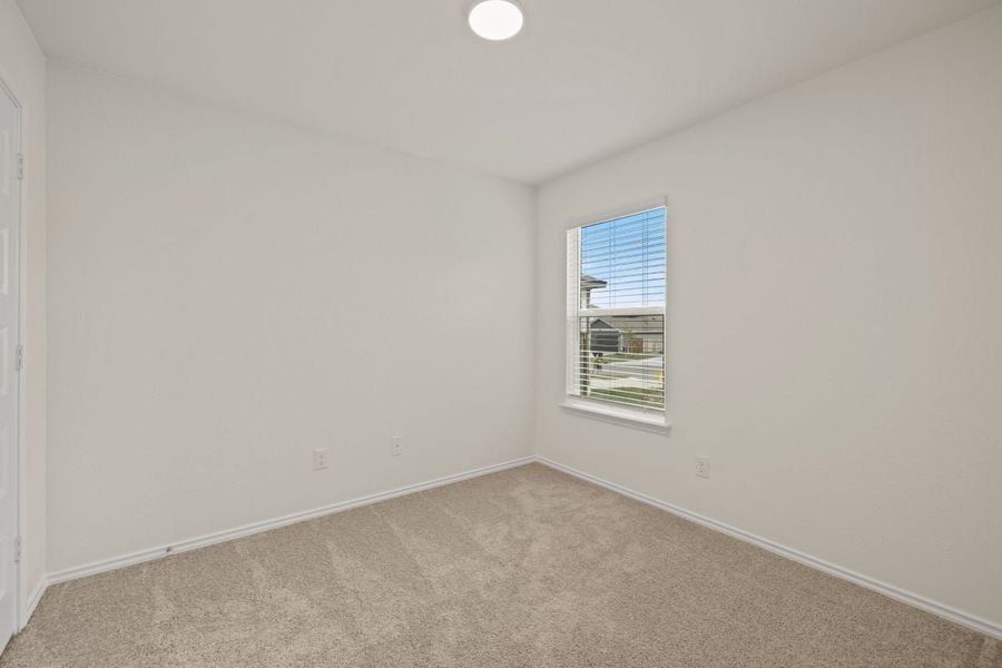Spacious, unfurnished interior of a new home in Sonterra - Cool Water, Jarrell (Image 19).