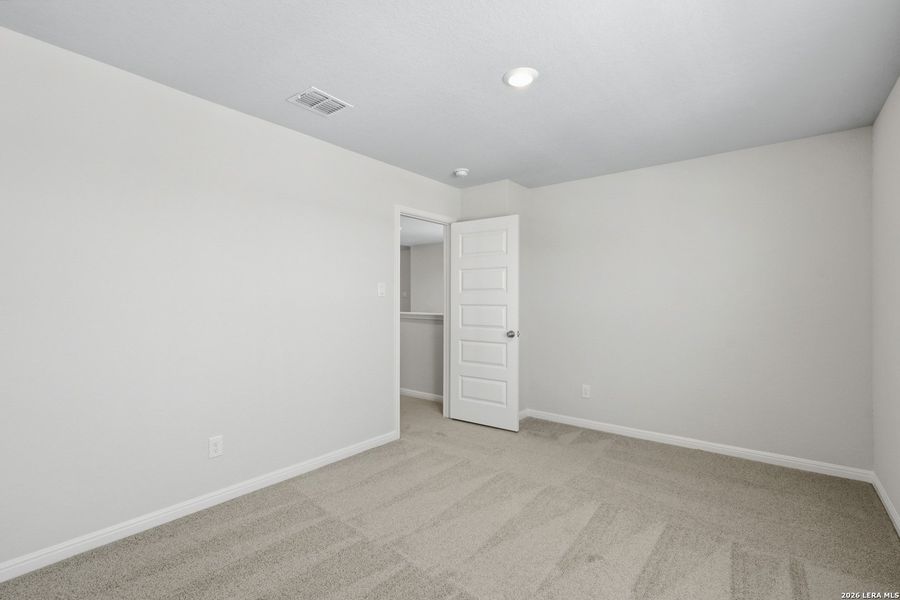 Spacious, unfurnished interior of a new home in Timber Creek, San Antonio (Image 19). Spacious, unfurnished interior of a new home in Timber Creek, San Antonio (Image 19).