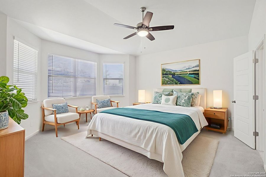 Furnished interior view inside a new home in Thomas Pond, San Antonio (Image 8). Furnished interior view inside a new home in Thomas Pond, San Antonio (Image 8).