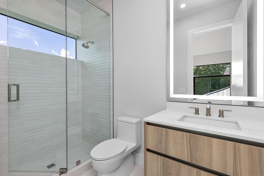 Guest Bath 7