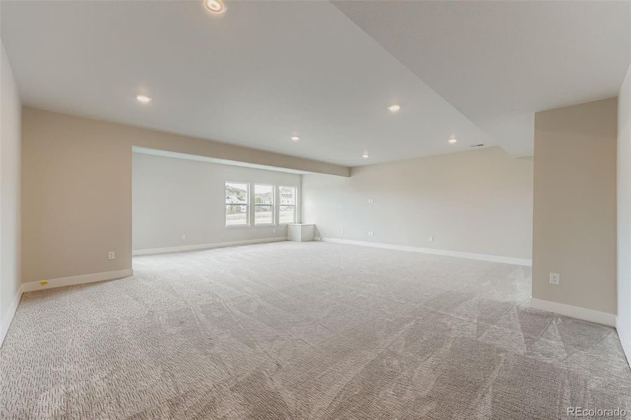 Spacious, unfurnished interior of a new home in Hillside at Castle Rock, Castle Rock (Image 20). Spacious, unfurnished interior of a new home in Hillside at Castle Rock, Castle Rock (Image 20).