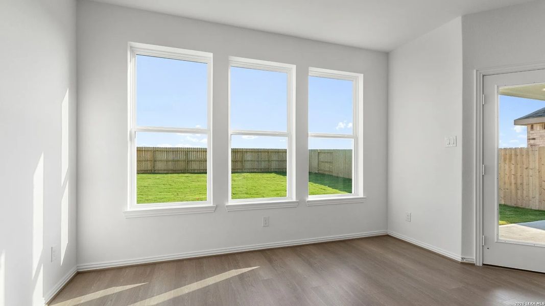 Spacious, unfurnished interior of a new home in Veranda, San Antonio (Image 8).