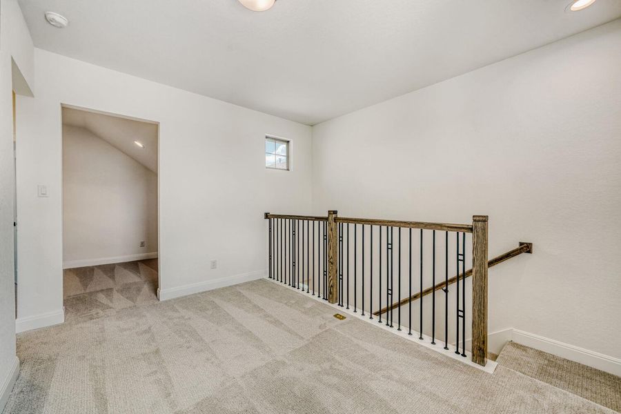 Spacious, unfurnished interior of a new home in The Porch at Du Pre, Buda (Image 13). Spacious, unfurnished interior of a new home in The Porch at Du Pre, Buda (Image 13).