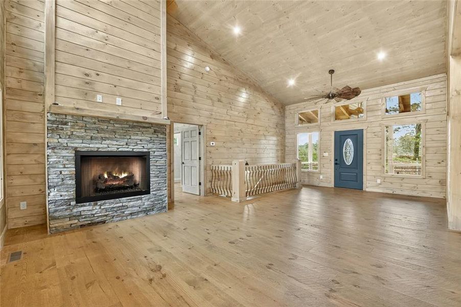 Spacious, unfurnished interior of a new home in , Blue Ridge (Image 16).