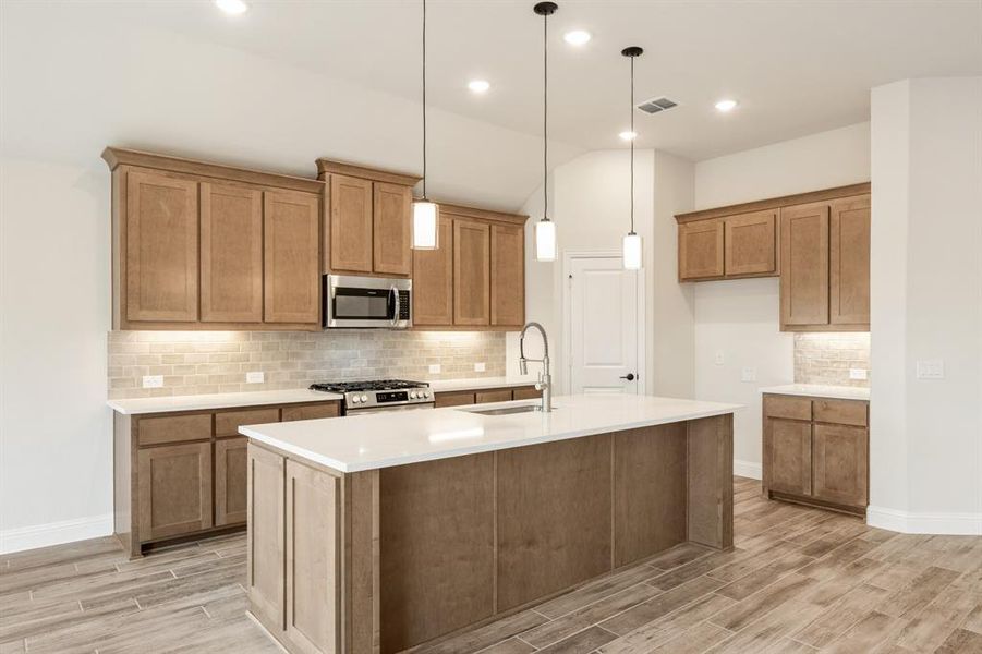 Furnished interior view inside a new home in Timberbrook, Justin (Image 18). Furnished interior view inside a new home in Timberbrook, Justin (Image 18).