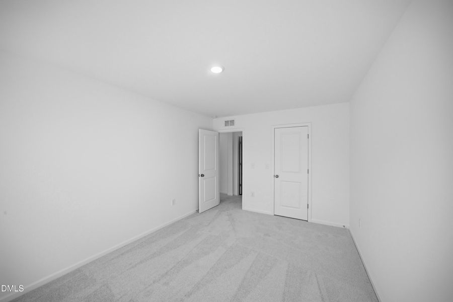 SUN_Everlee_Pic_CarsonII_QMI_230_Bed3_2o