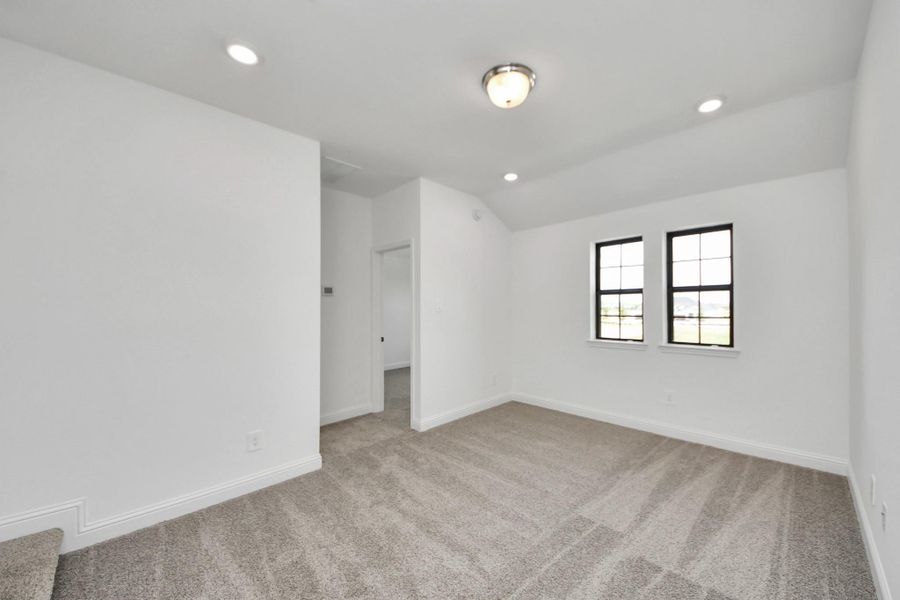 Spacious, unfurnished interior of a new home in Bridgeland: Signature Collection, Cypress (Image 20).