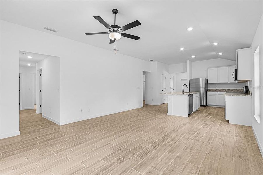 Spacious, unfurnished interior of a new home in , North Port (Image 10).