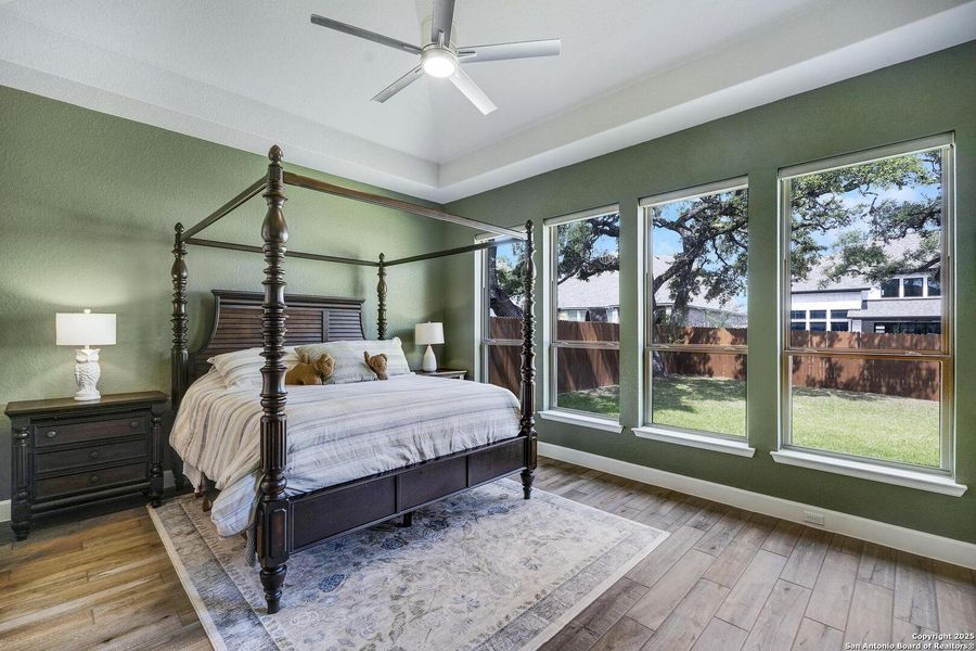 Furnished interior view inside a new home in Balcones Creek 70', Boerne (Image 26).