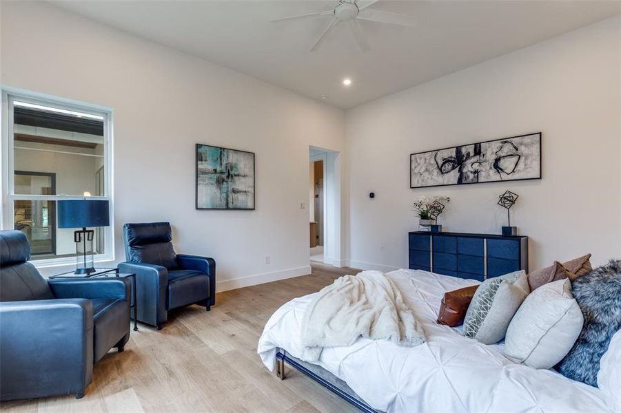 Furnished interior view inside a new home in , Dallas (Image 30). Furnished interior view inside a new home in , Dallas (Image 30).