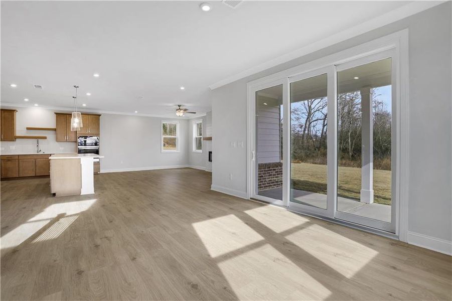 Spacious, unfurnished interior of a new home in Acacia, Cumming (Image 25).