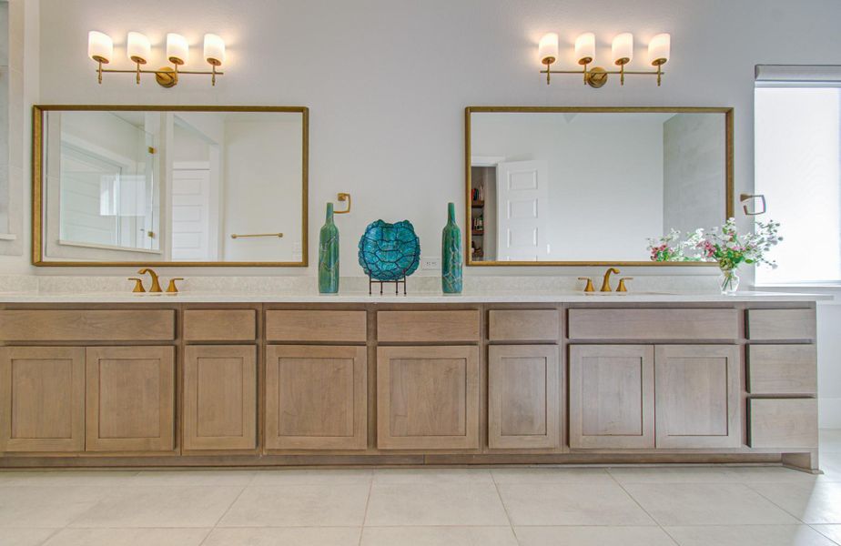 Furnished interior view inside a new home in , Manvel (Image 33).