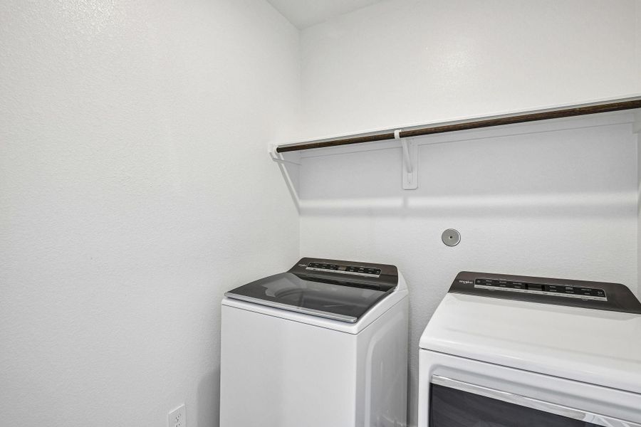 Close-up of interior finishes inside a home in Riviera Pines - Premier Series, Huffman (Image 17).
