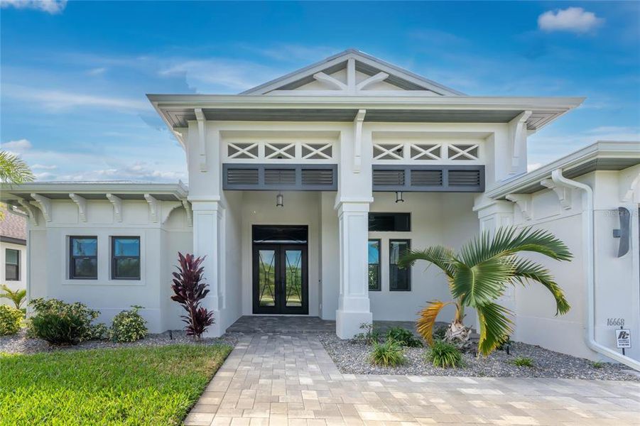 Exterior details and patio area of a home in , Port Charlotte (Image 28).