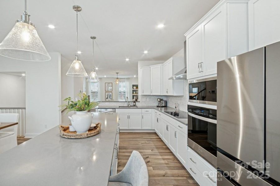 Generous Cabinet Space Generous Cabinet Space