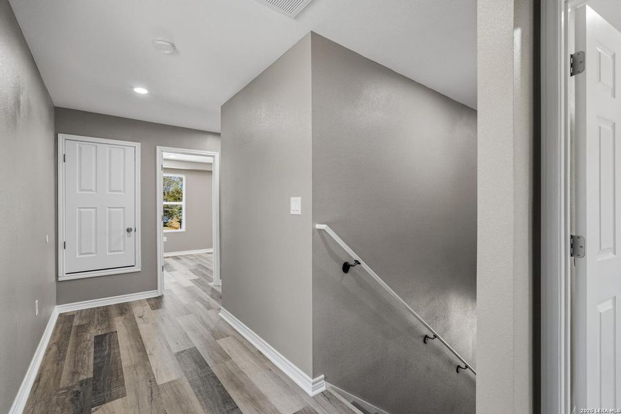 Spacious, unfurnished interior of a new home in , San Antonio (Image 15).