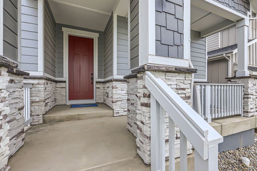 Exterior details and patio area of a home in Barefoot Lakes, Longmont (Image 4).