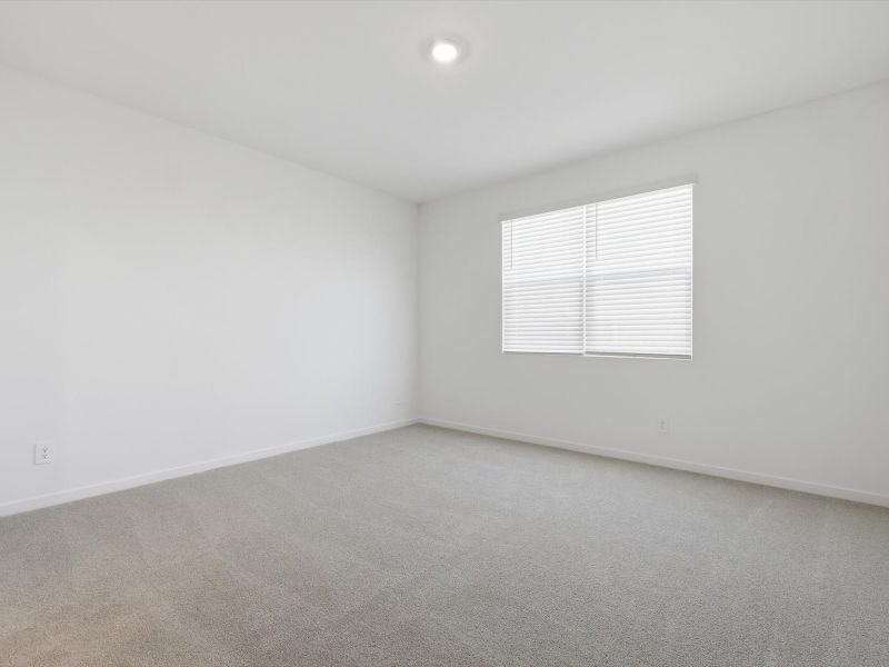 Spacious, unfurnished interior of a new home in Mountain View Estates Reserve Series, Buckeye (Image 13).
