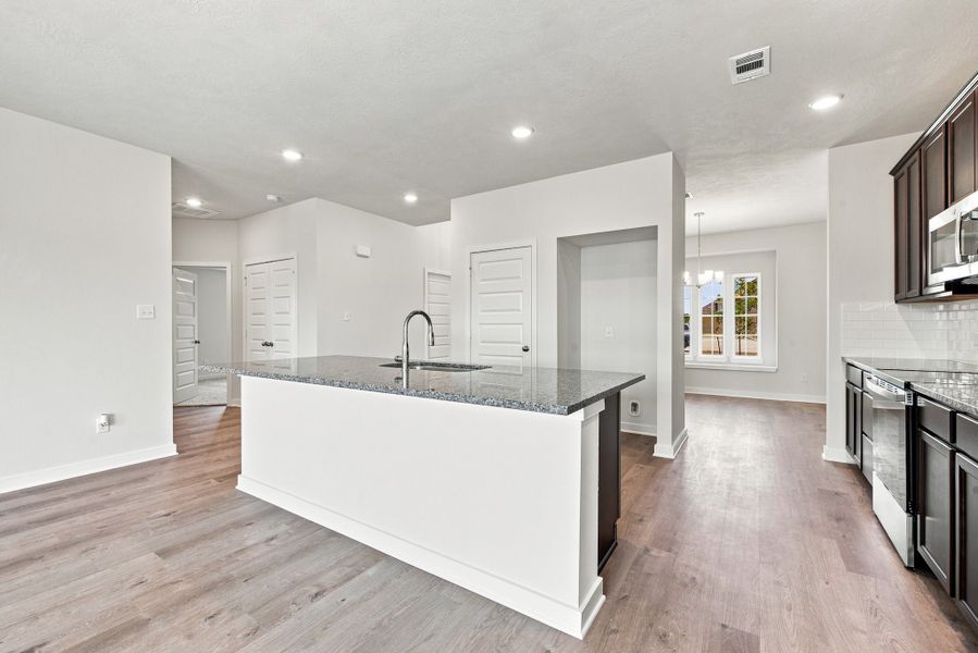 Furnished interior view inside a new home in Grand Lake, Snook (Image 3).