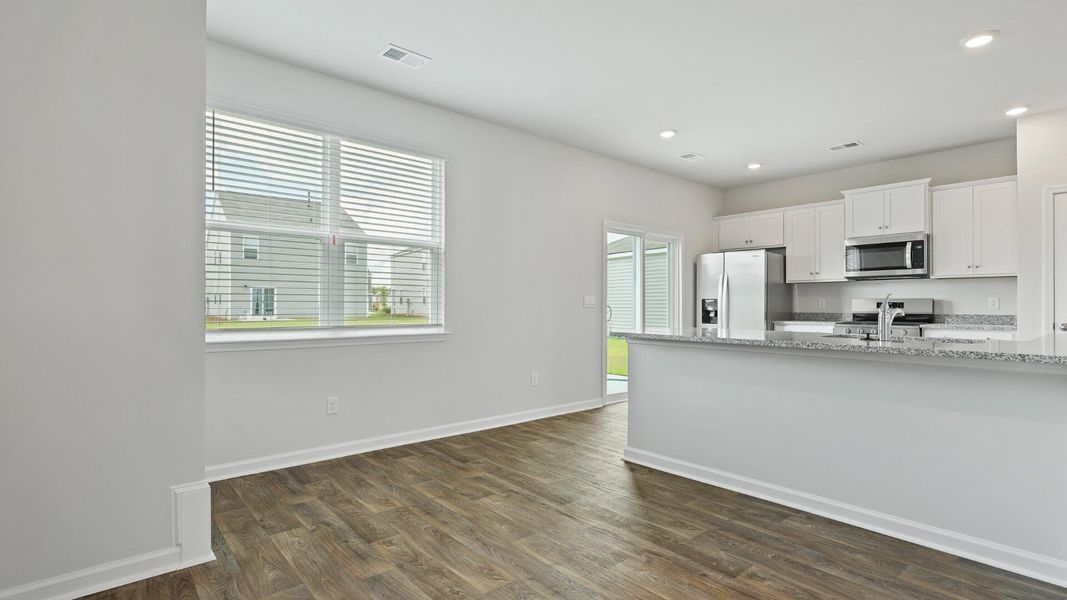 Spacious, unfurnished interior of a new home in Pine Hills at Cane Bay, Summerville (Image 15).