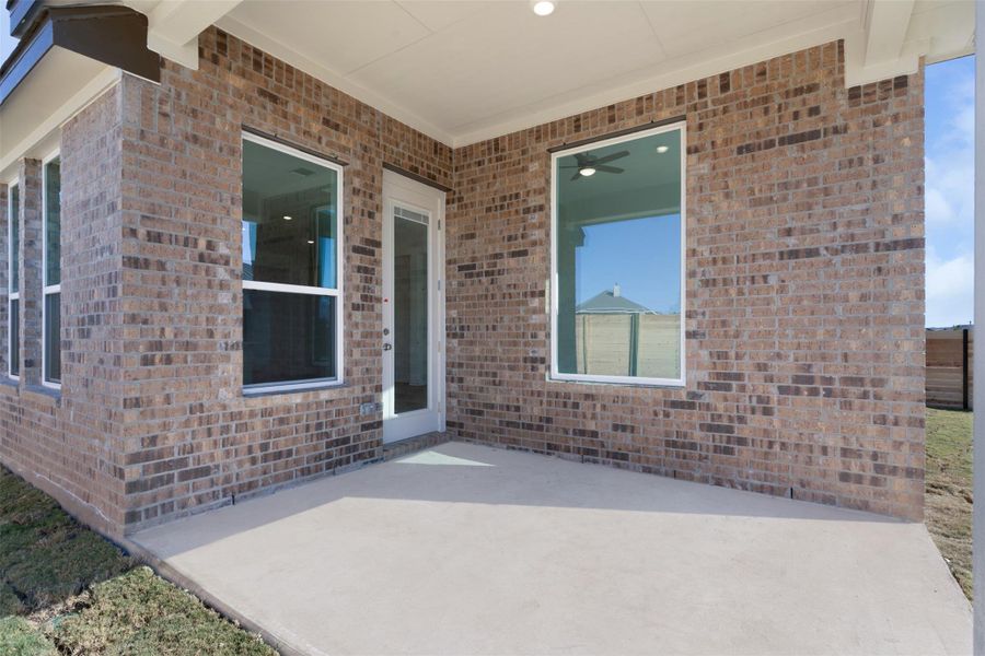 REPRESENTATIVE OF FLOOR PLAN ONLY REPRESENTATIVE OF FLOOR PLAN ONLY