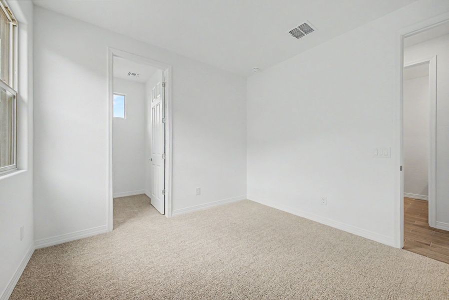Spacious, unfurnished interior of a new home in Tierra Vistoso, Surprise (Image 13). Spacious, unfurnished interior of a new home in Tierra Vistoso, Surprise (Image 13).