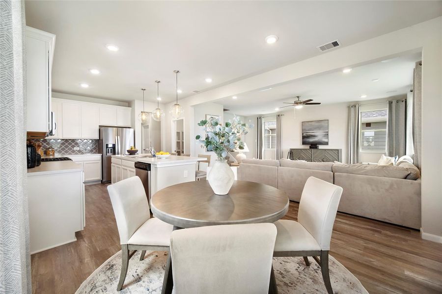 Furnished interior view inside a new home in Montgomery Ridge: Landmark Collection, Montgomery (Image 13).