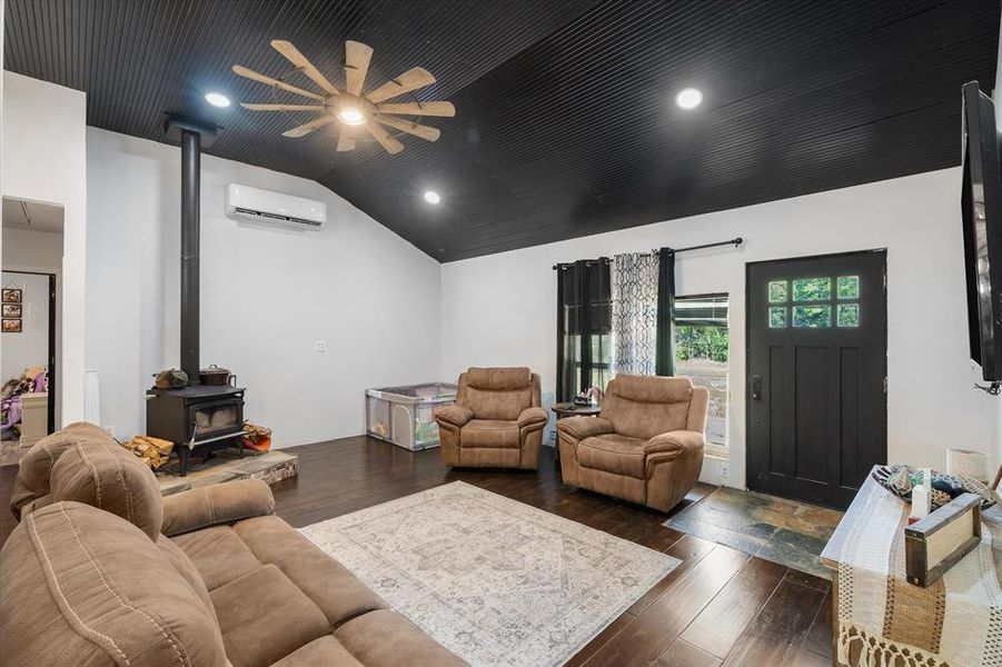 Furnished interior view inside a new home in , Grand Saline (Image 4).