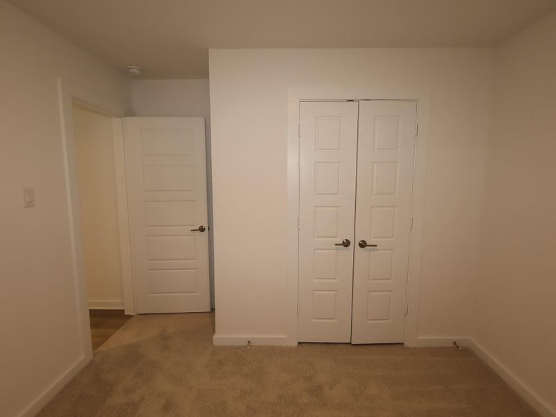 Spacious, unfurnished interior of a new home in Ambrose, La Marque (Image 12).