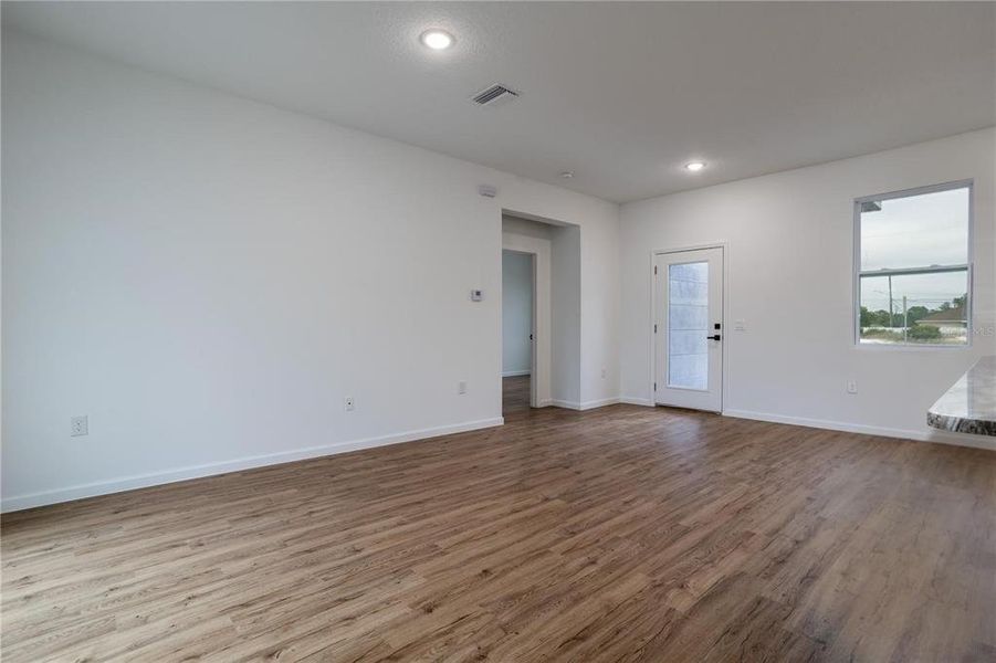 Spacious, unfurnished interior of a new home in , Poinciana (Image 11).